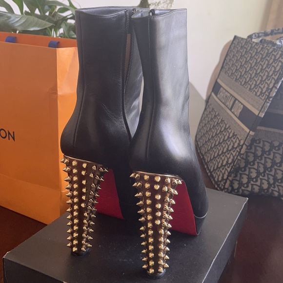 Christian louboutin boots - Picture 3 of 3
